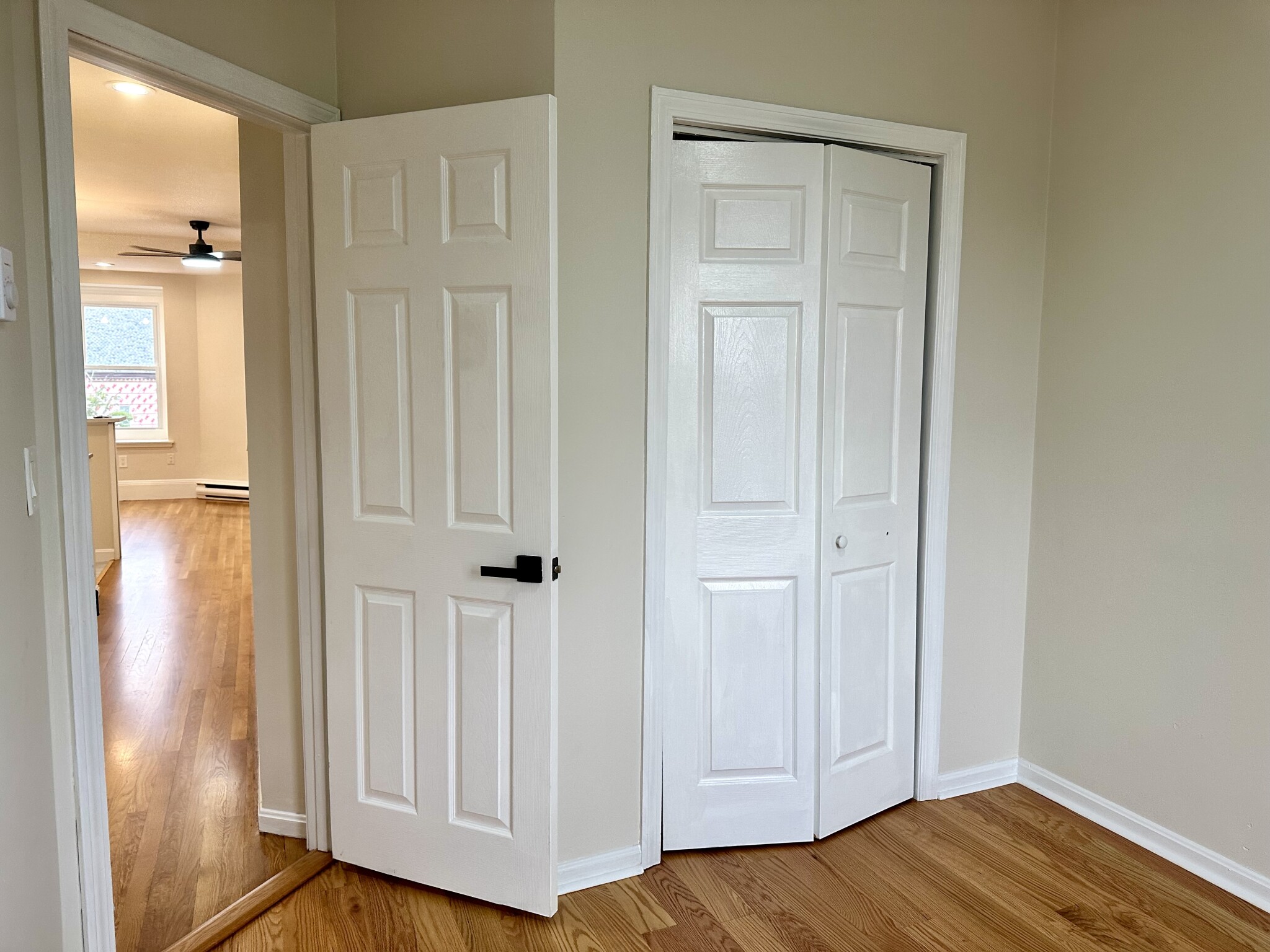 6 Moreland St, Roxbury