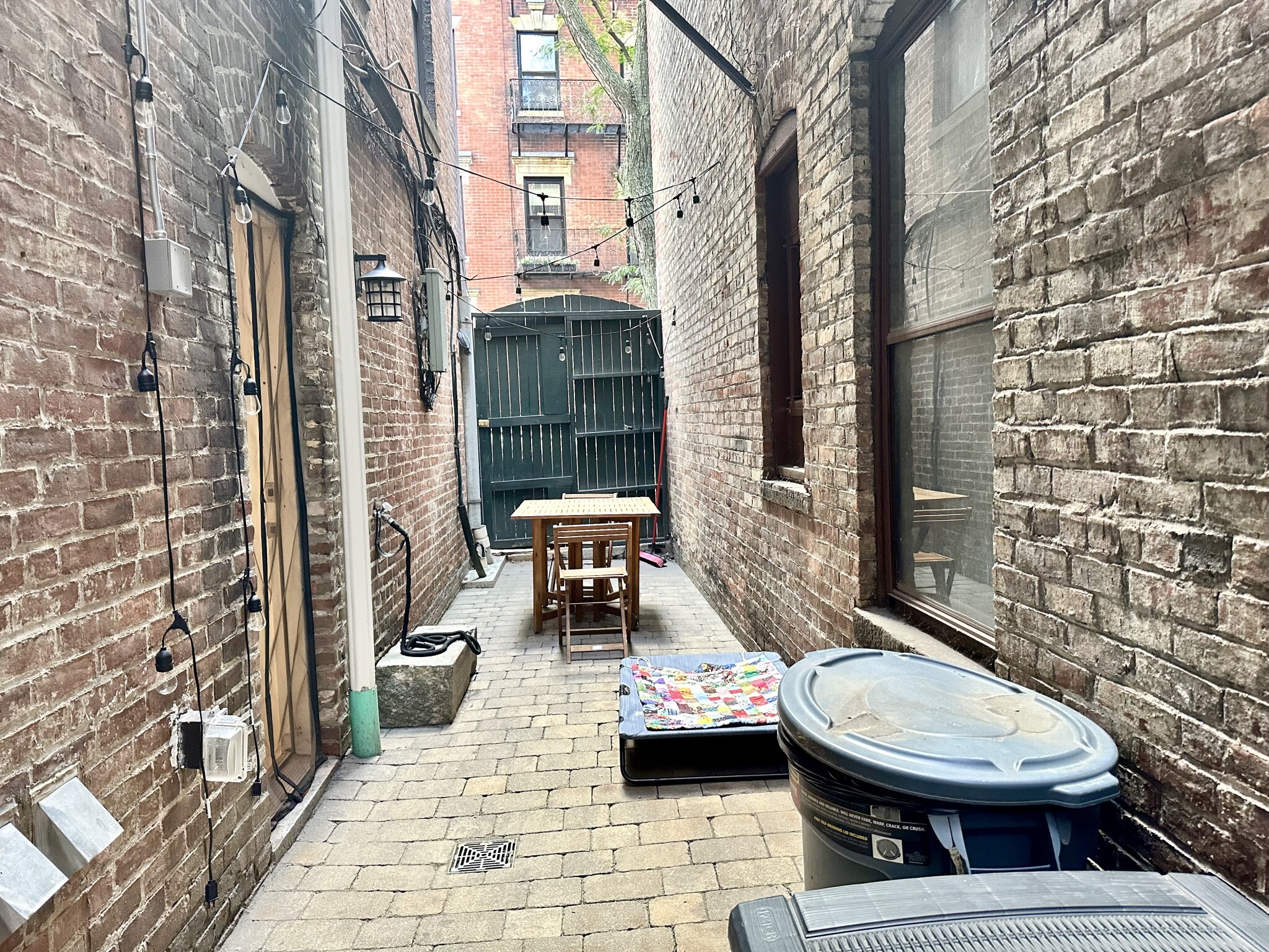 54 Garden St, Beacon Hill