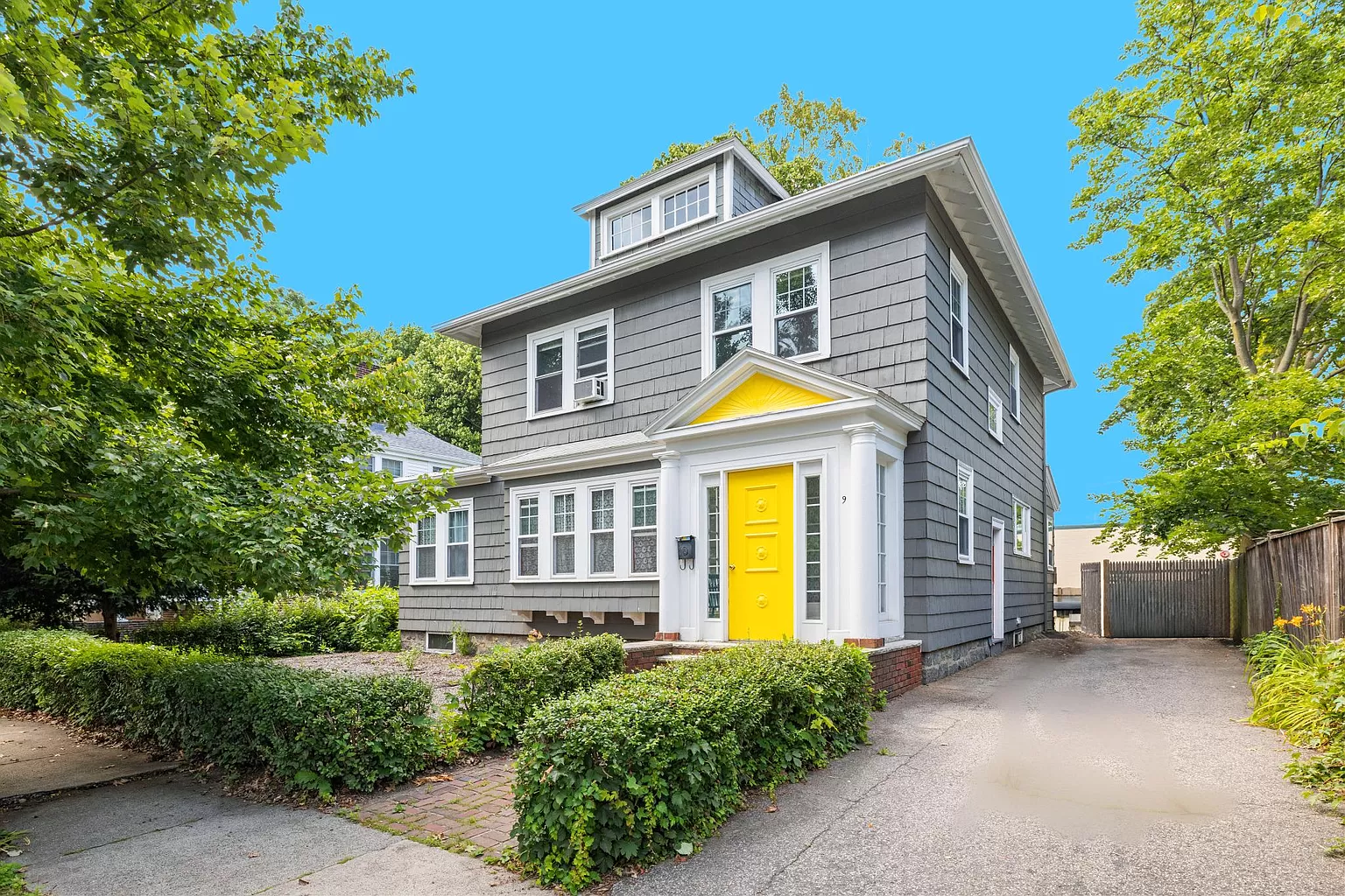 9 Adams St, North Brookline