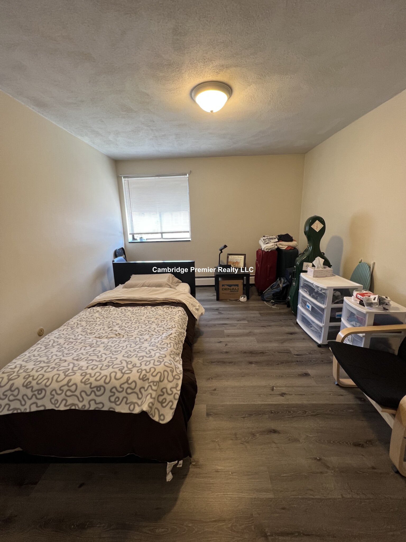 86 Newbury St, Davis Square