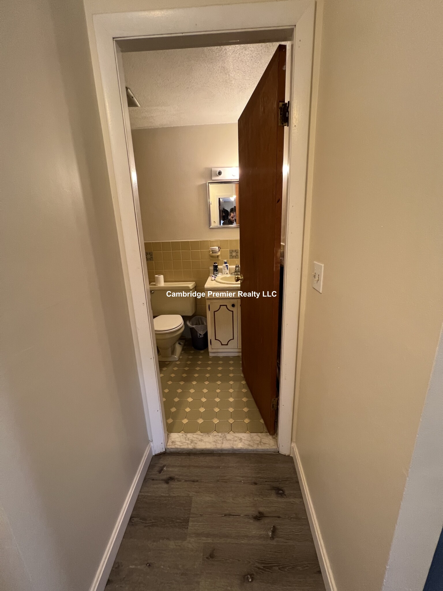 86 Newbury St, Davis Square