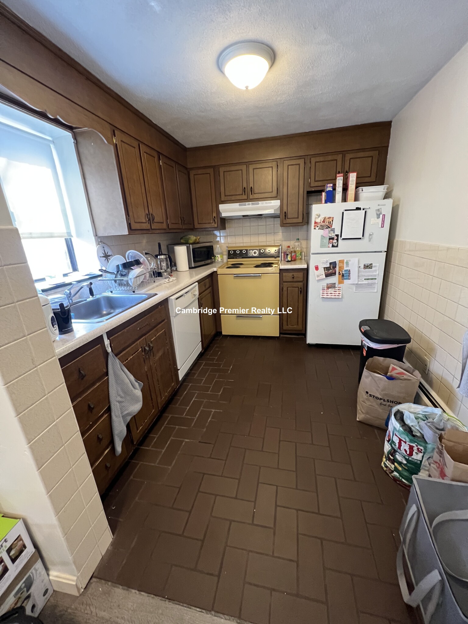 86 Newbury St, Davis Square