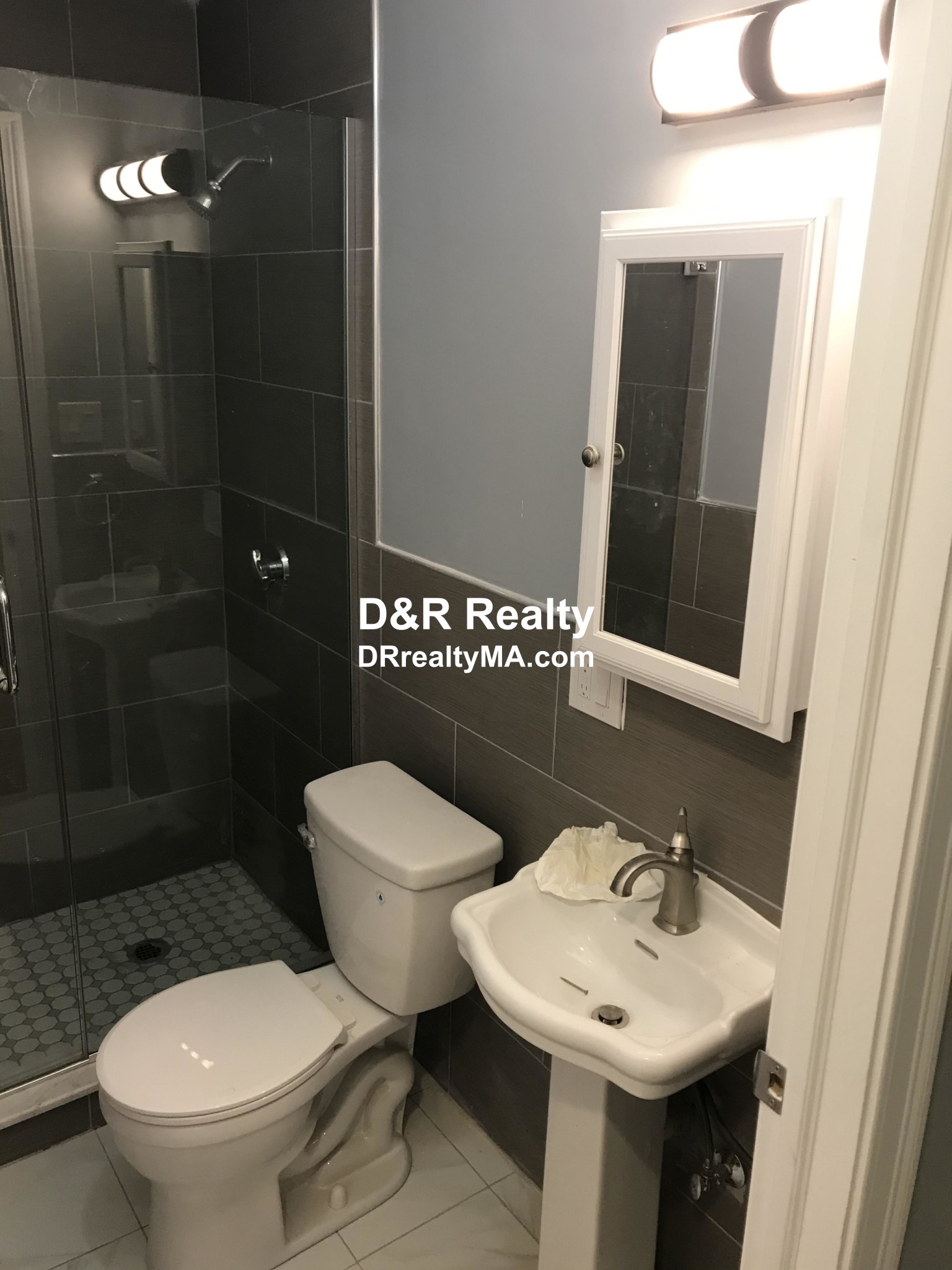 86 Norfolk St, Cambridgeport