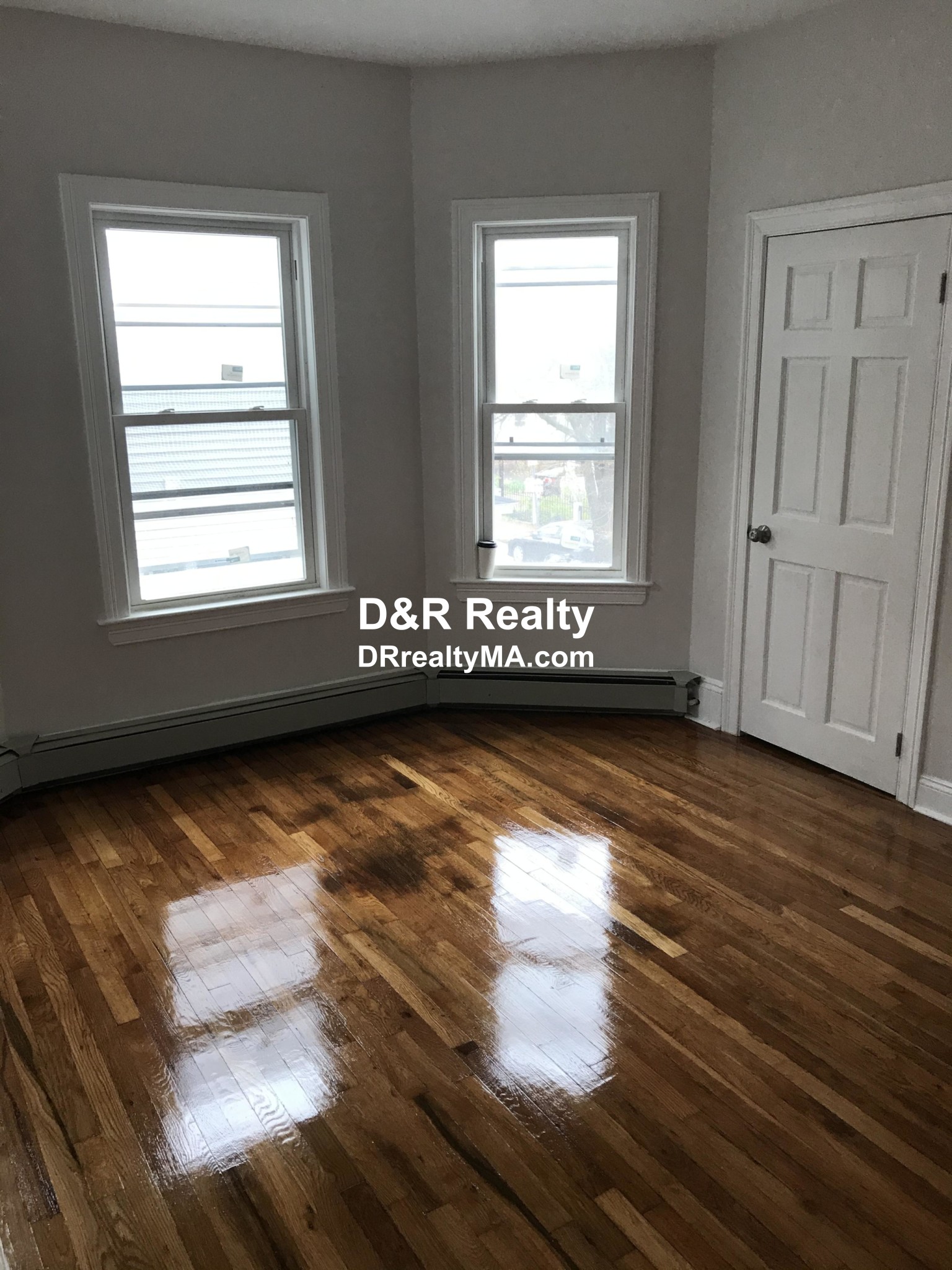 86 Norfolk St, Cambridgeport