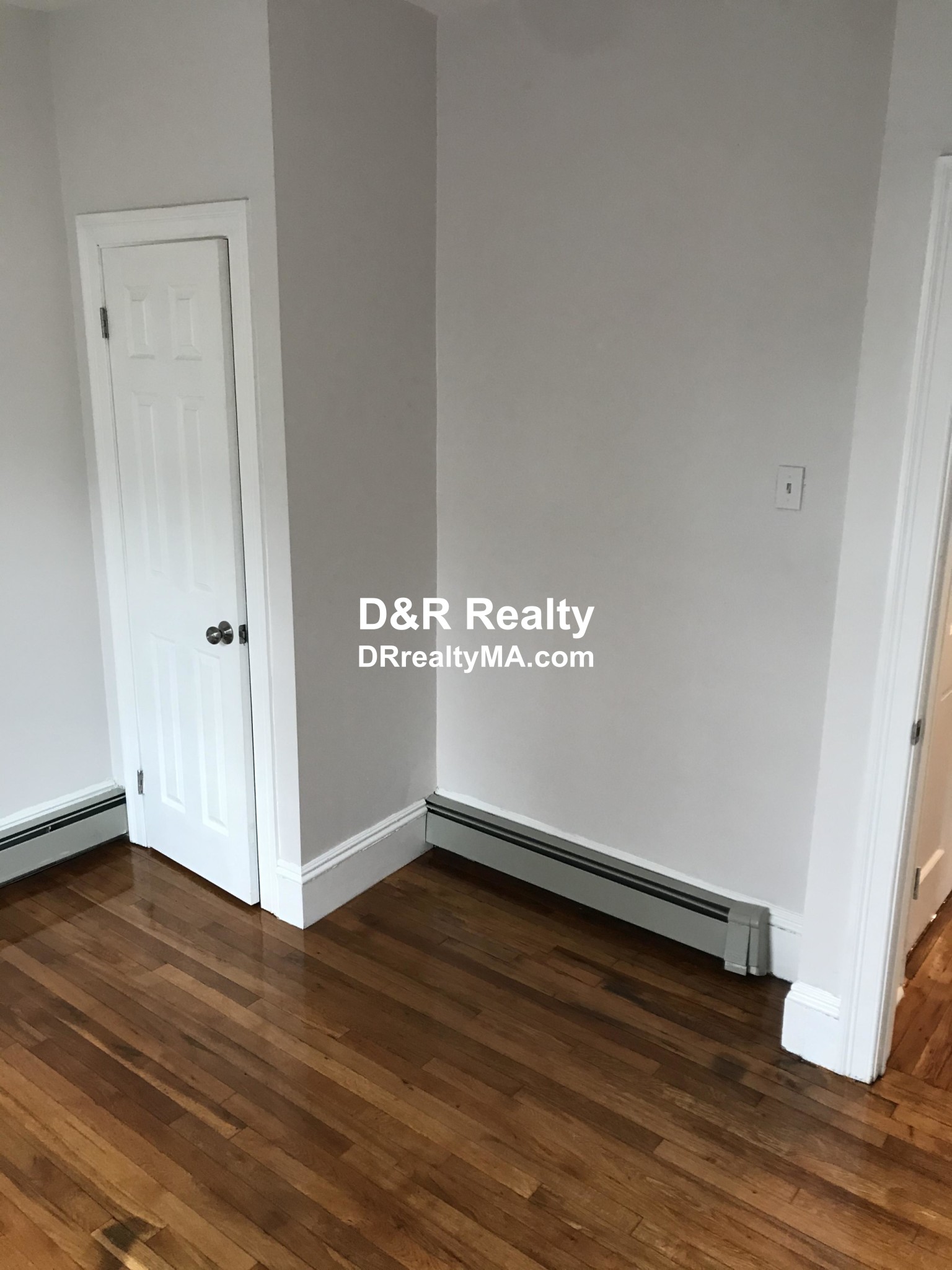 86 Norfolk St, Cambridgeport