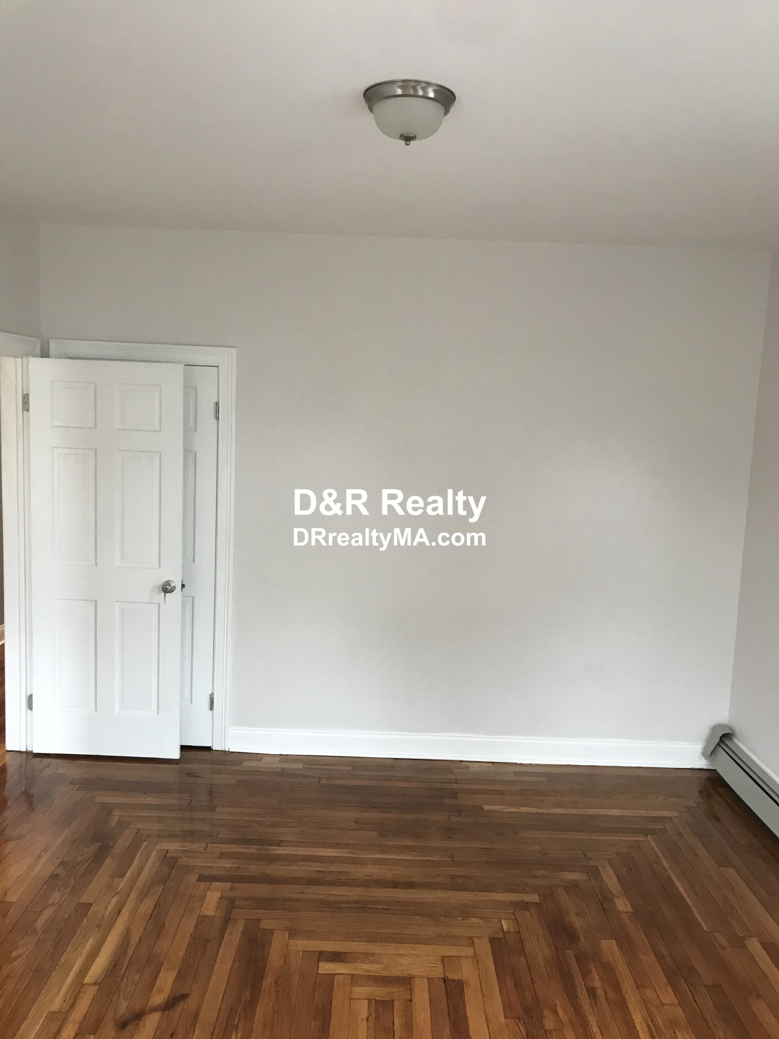 86 Norfolk St, Cambridgeport