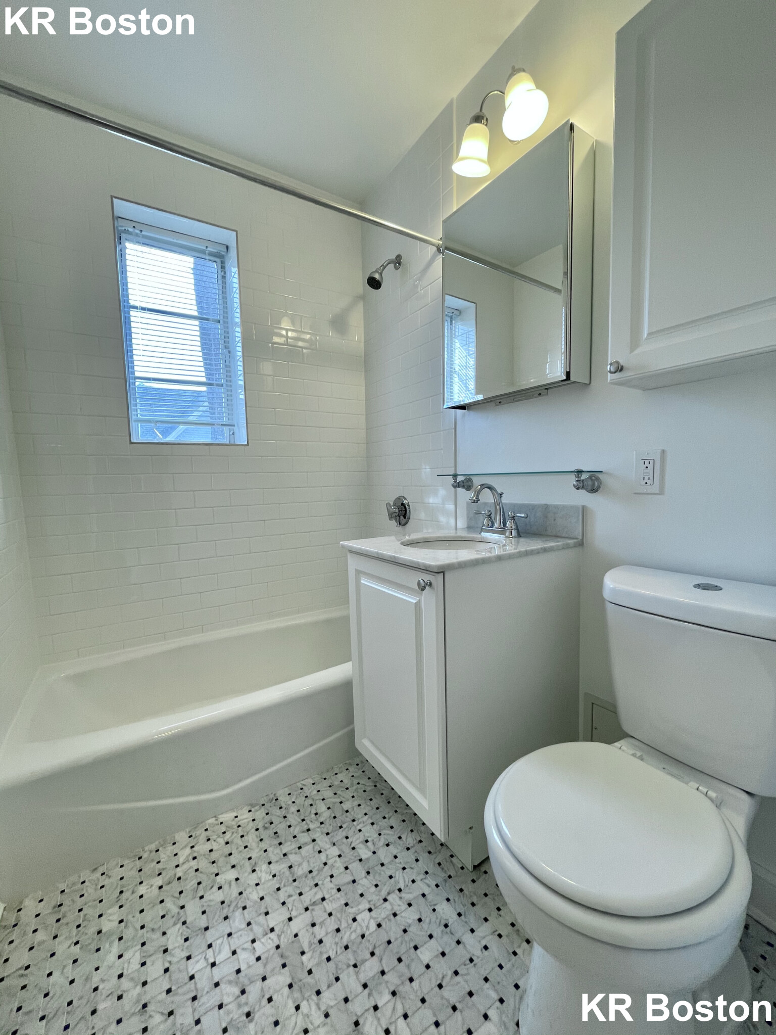 86 Saint Paul St, Coolidge Corner