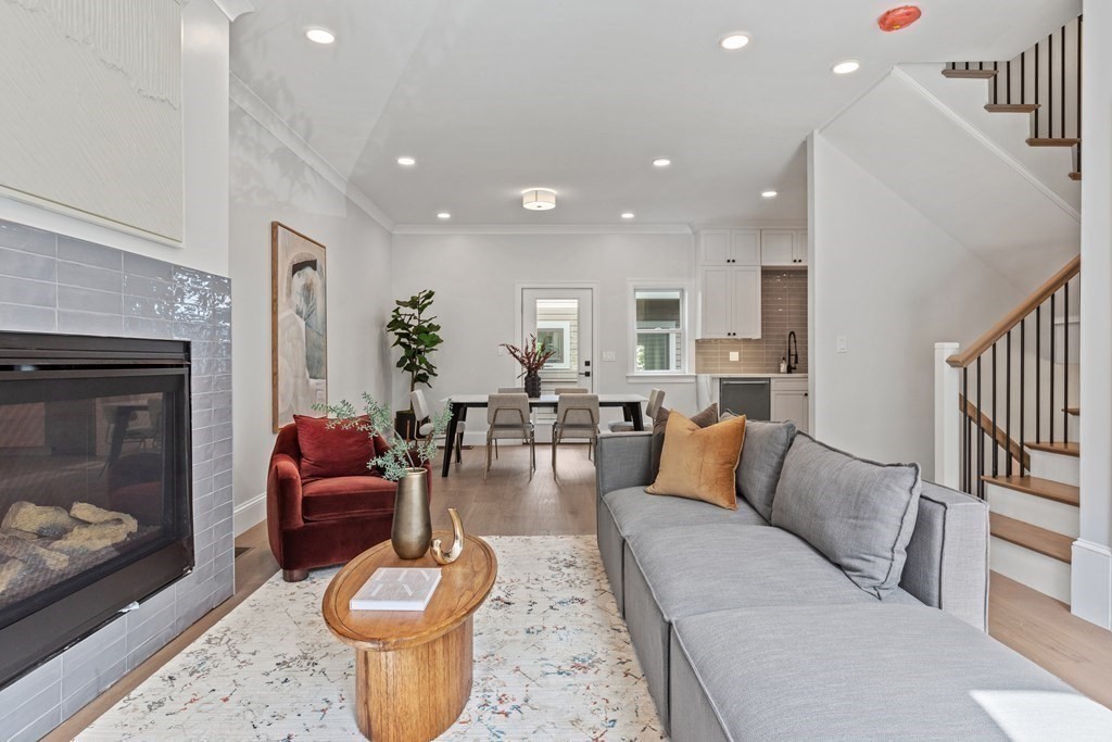 25 Winslow St, East Cambridge