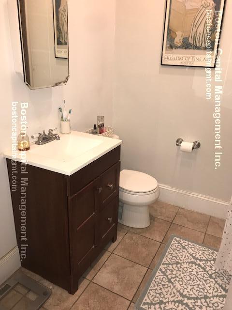 22 Royal St, Allston