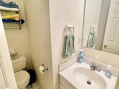 17 Thacher St, North End