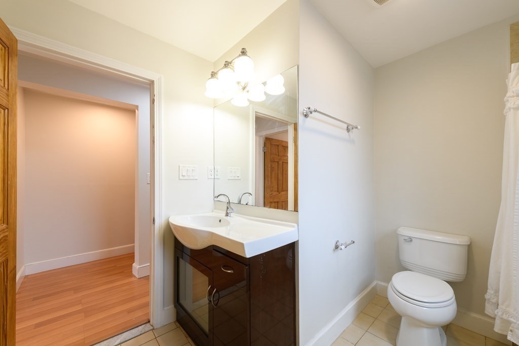 87 Atherton St, Jamaica Plain