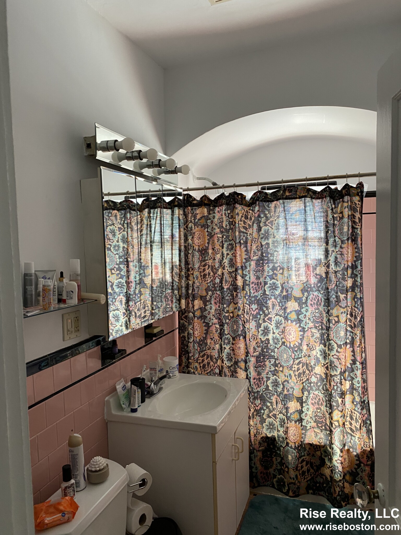 87 Mason Ter, Coolidge Corner