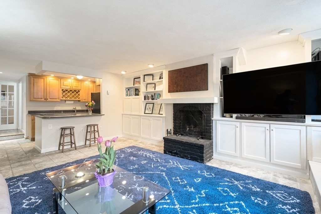 249 W Newton St, South End