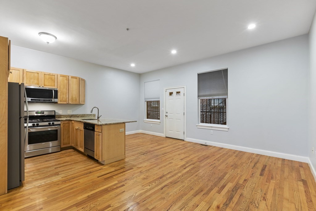 873 Harrison Ave, South End