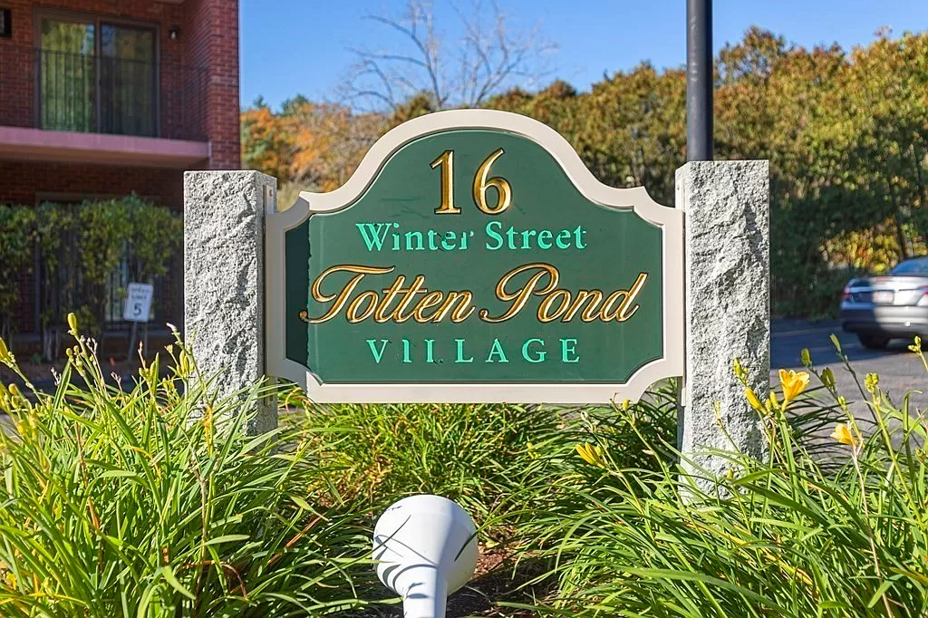 16 Winter St, Waltham