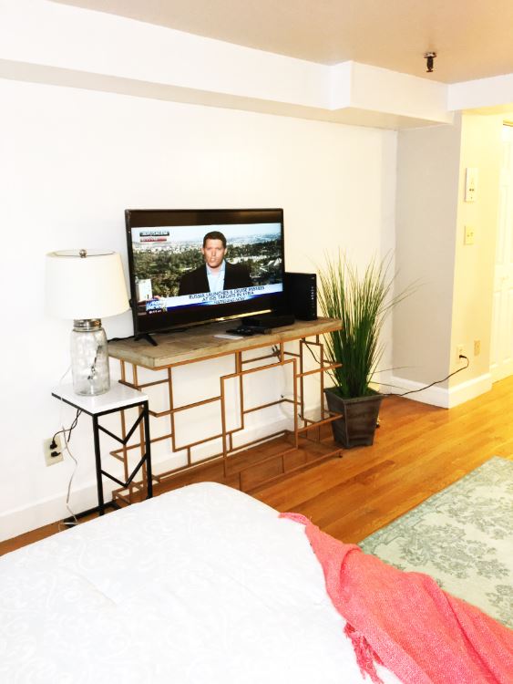 879 Beacon St, Fenway