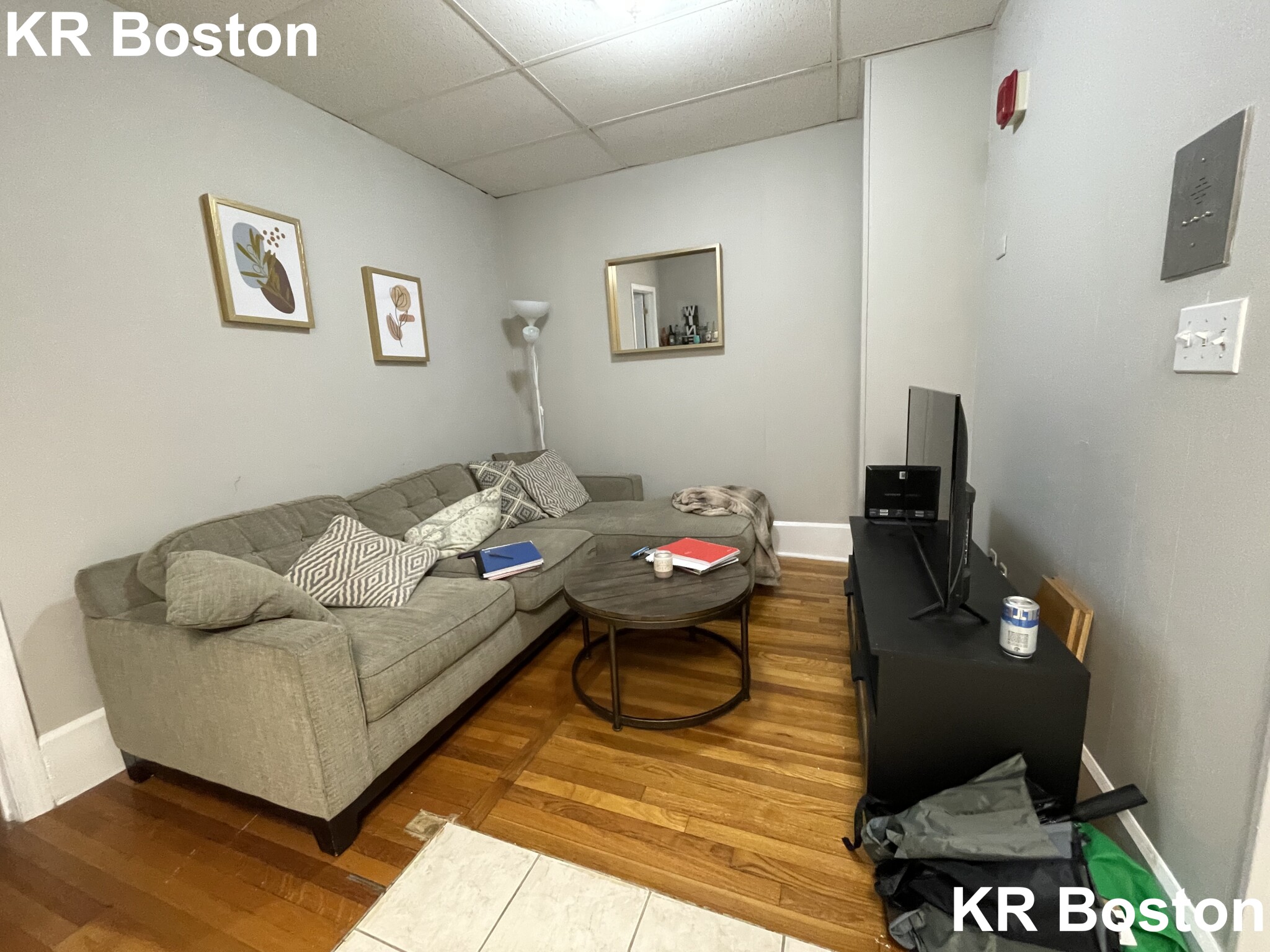 879 Beacon St, Fenway
