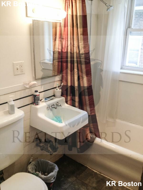 88 Washington St, Brighton