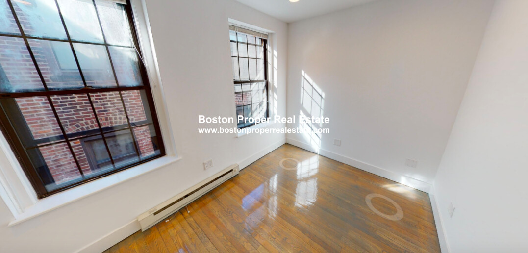 88 West Cedar, Beacon Hill