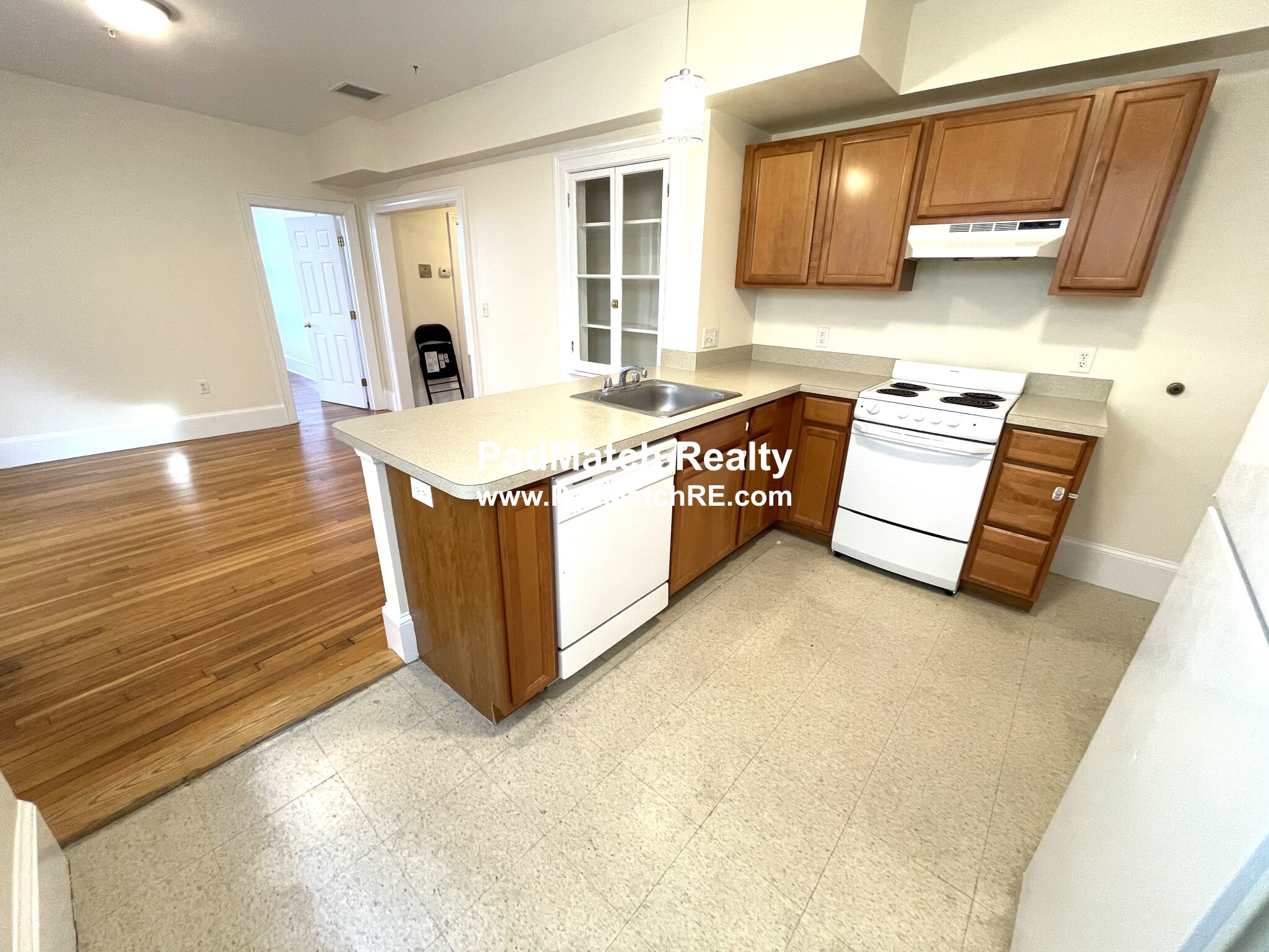 881 Massachusetts Ave, Central Square