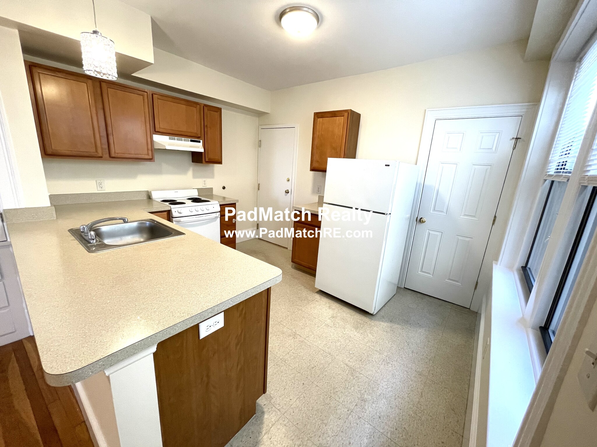 881 Massachusetts Ave, Central Square