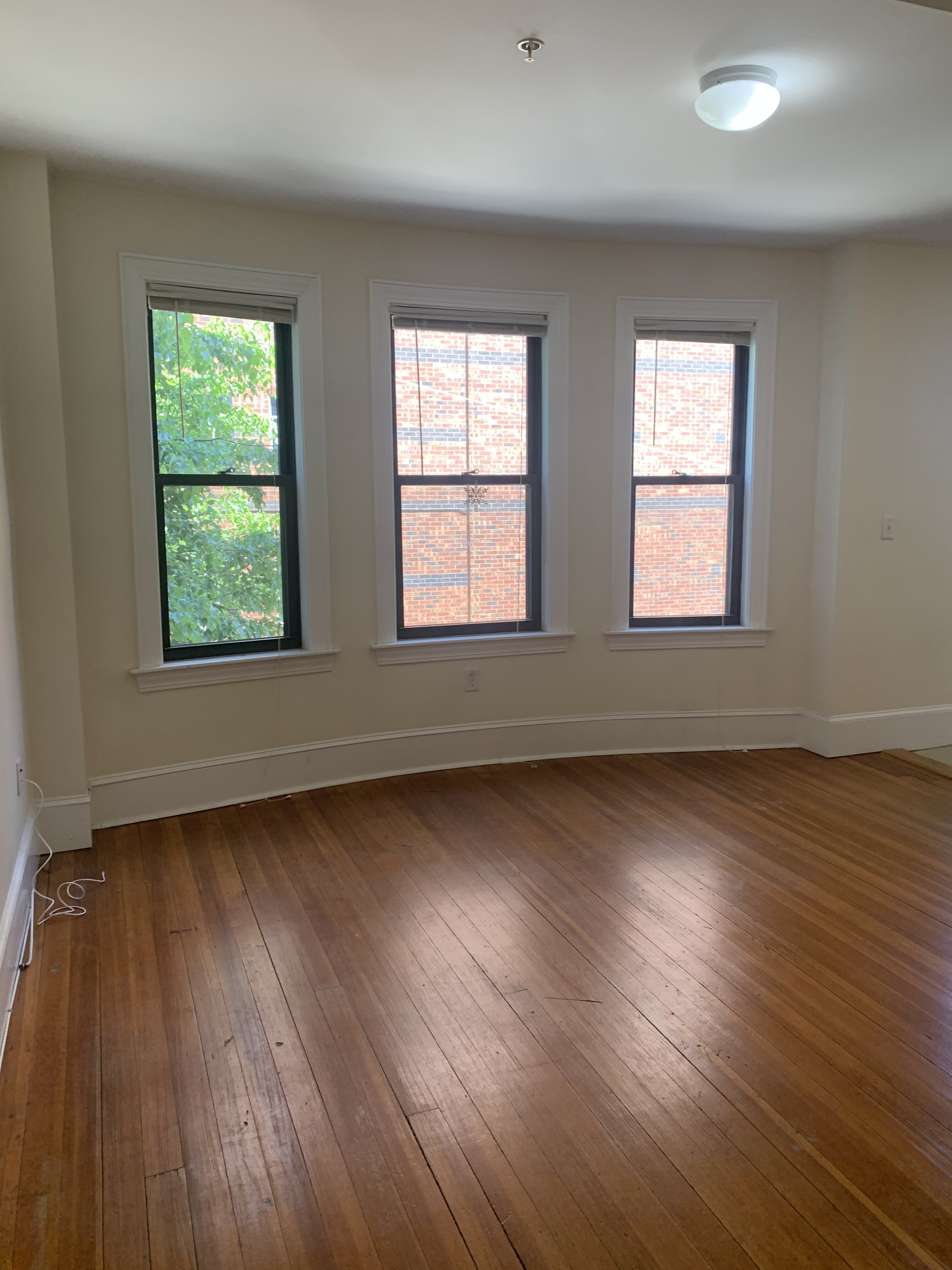 881 Massachusetts Ave, Central Square