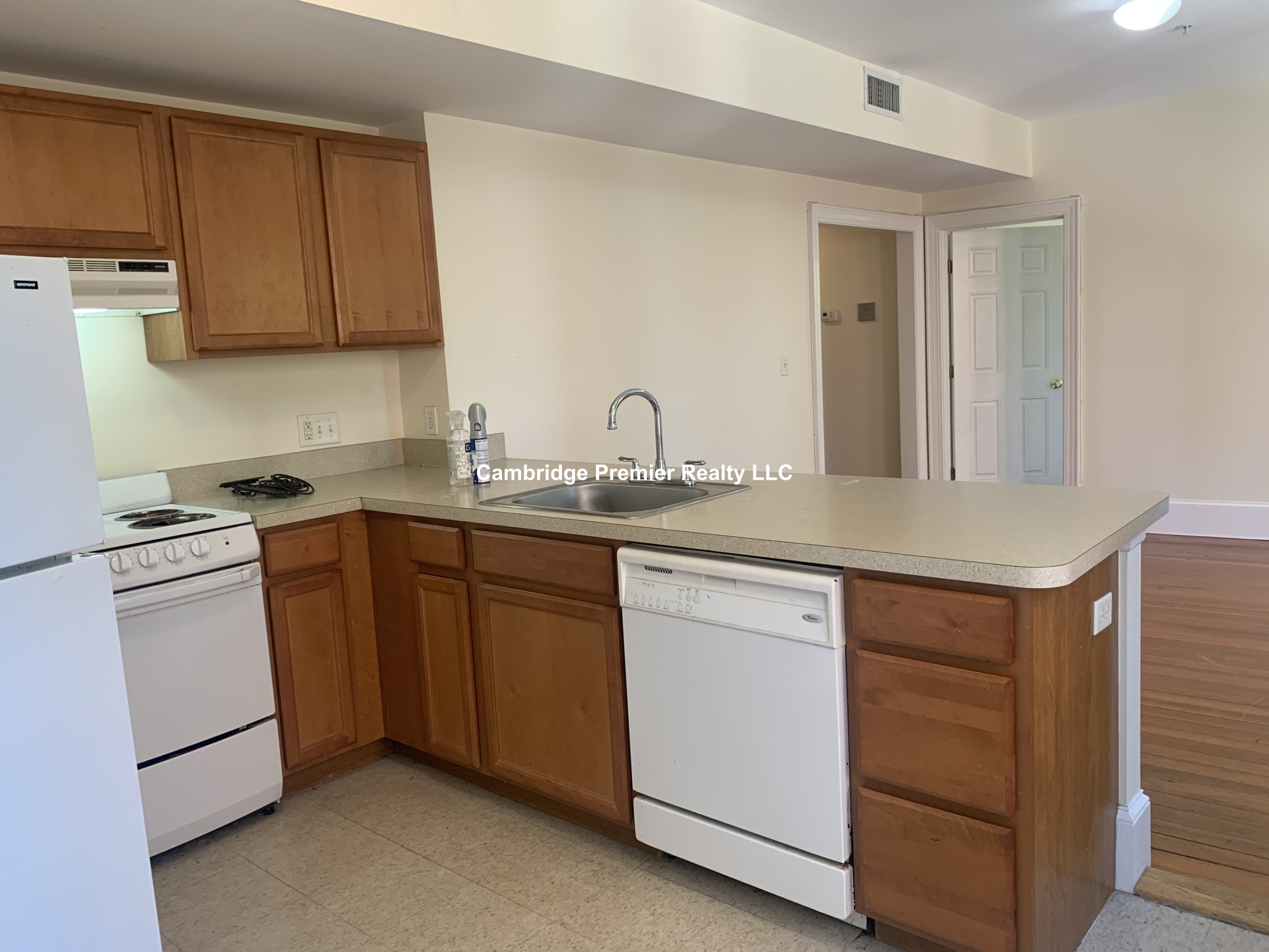 881 Massachusetts Ave, Central Square