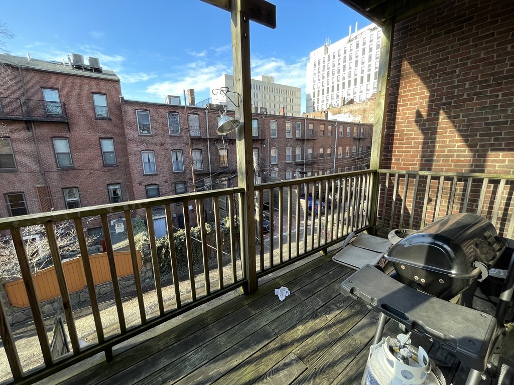 24 Worthington St, Mission Hill