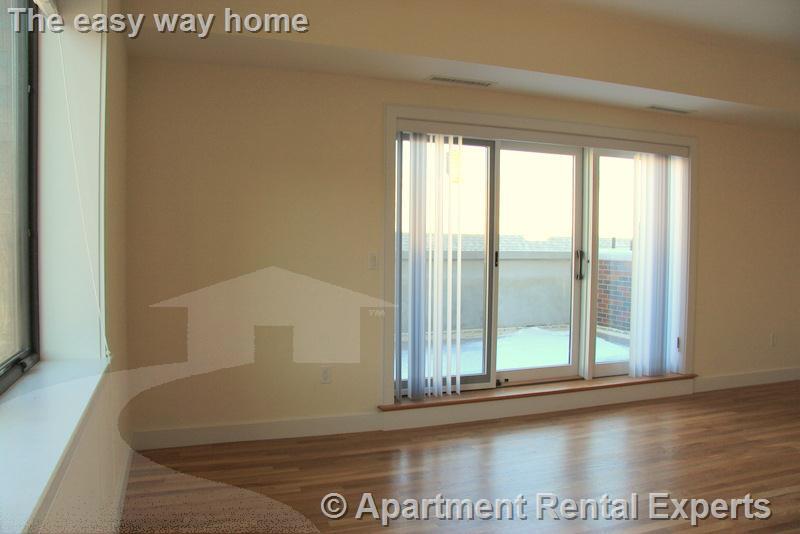 377 Summer, Davis Square