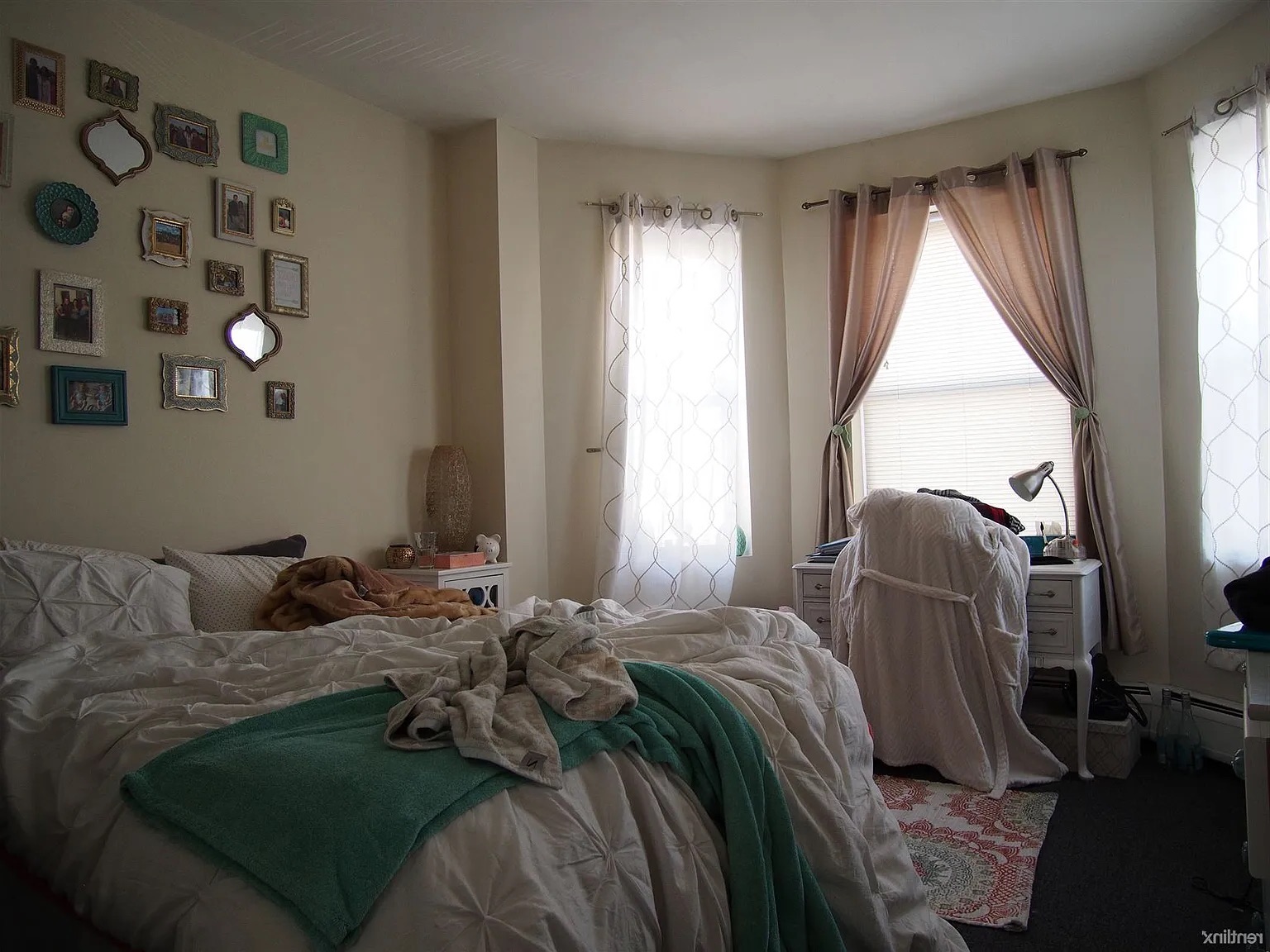 833 Beacon St, Fenway