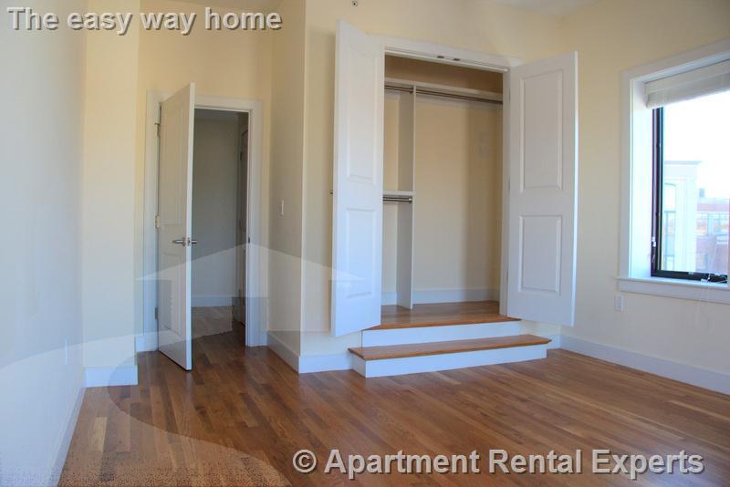 377 Summer, Davis Square