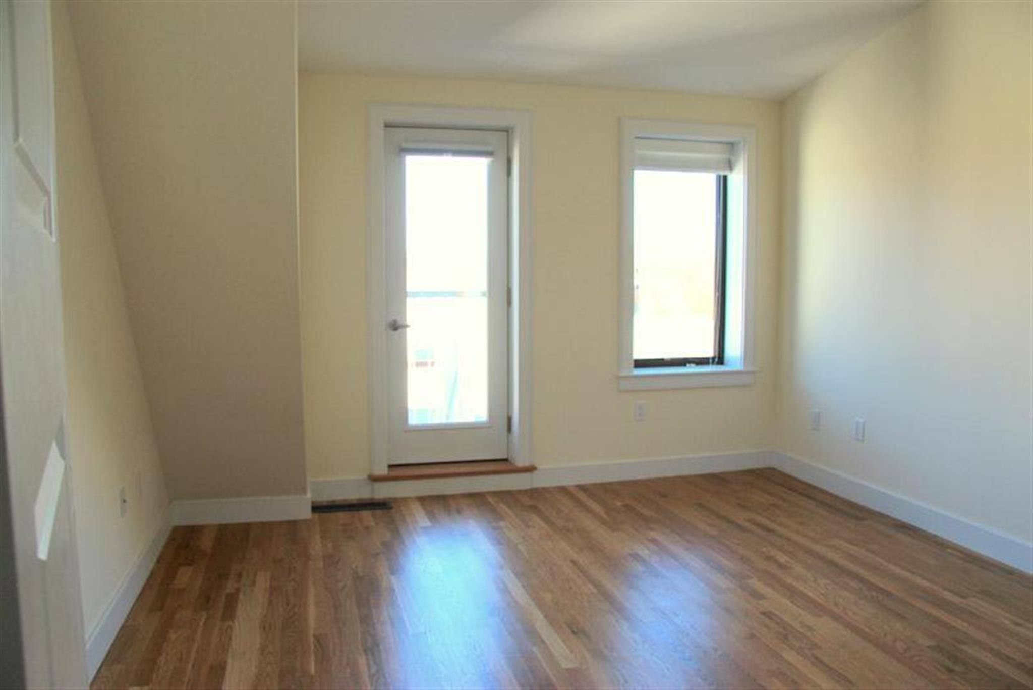 377 Summer St, Davis Square