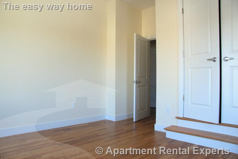 377 Summer, Davis Square