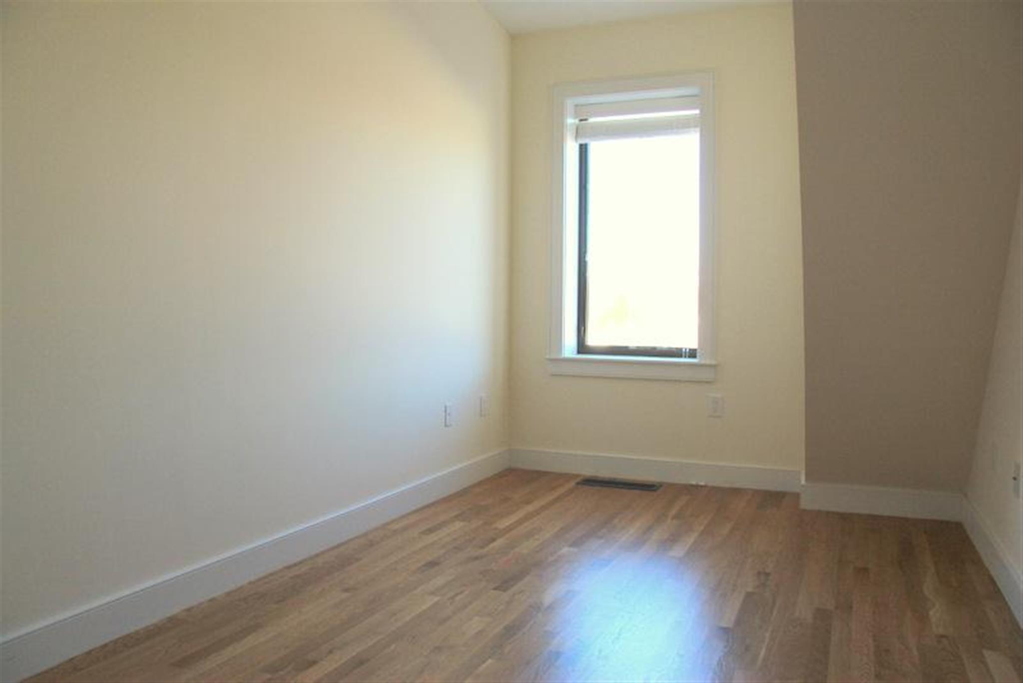 377 Summer St, Davis Square