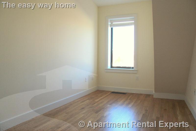 377 Summer, Davis Square