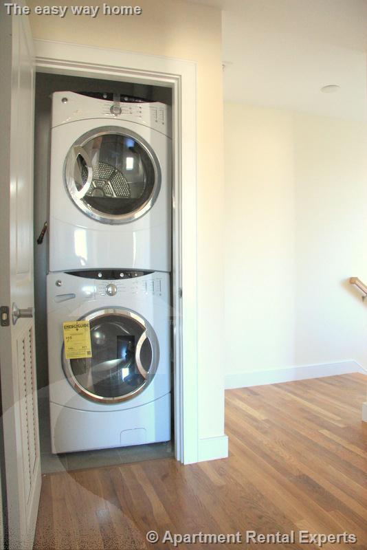 377 Summer, Davis Square