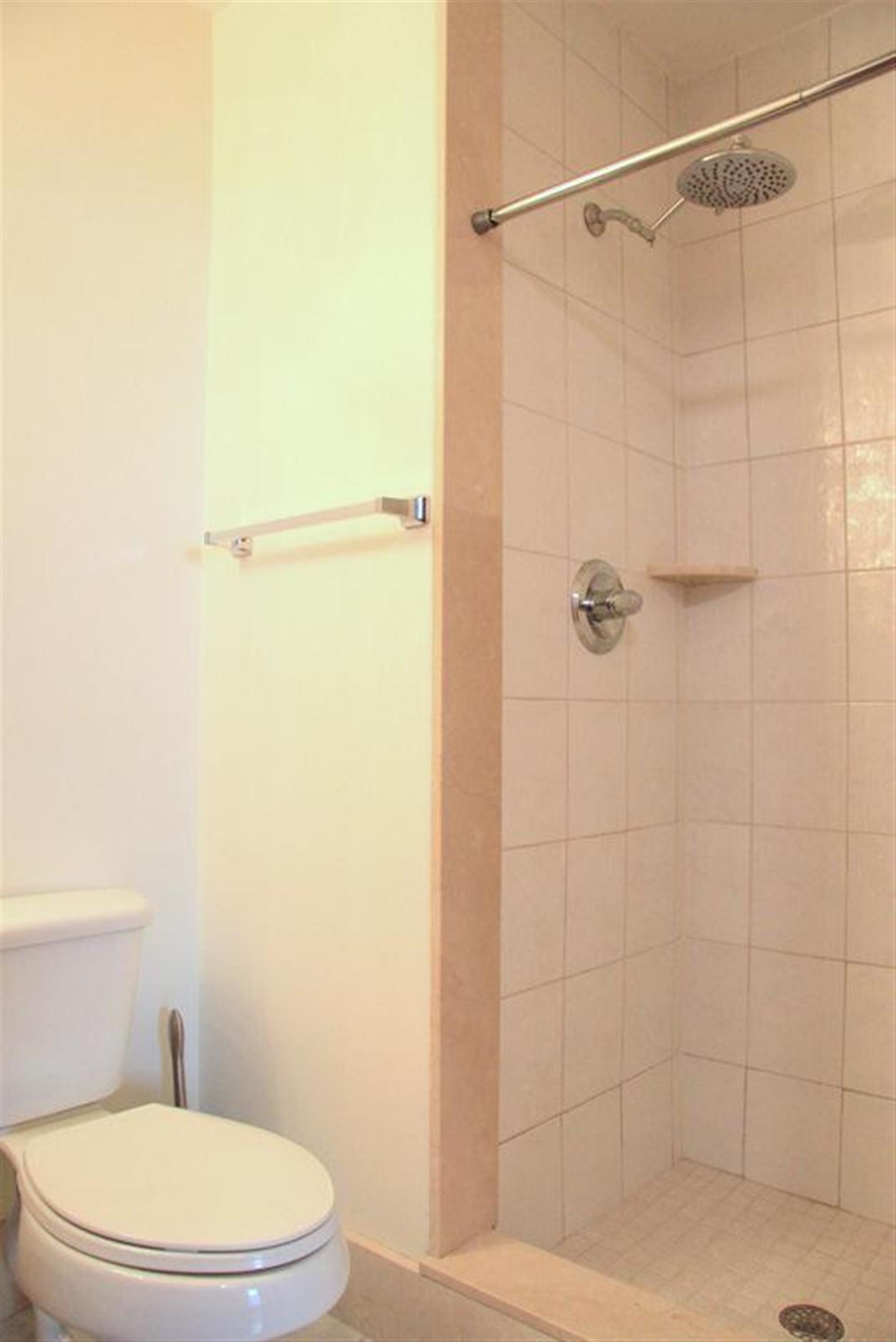 2440 Massachusetts Ave, North Cambridge