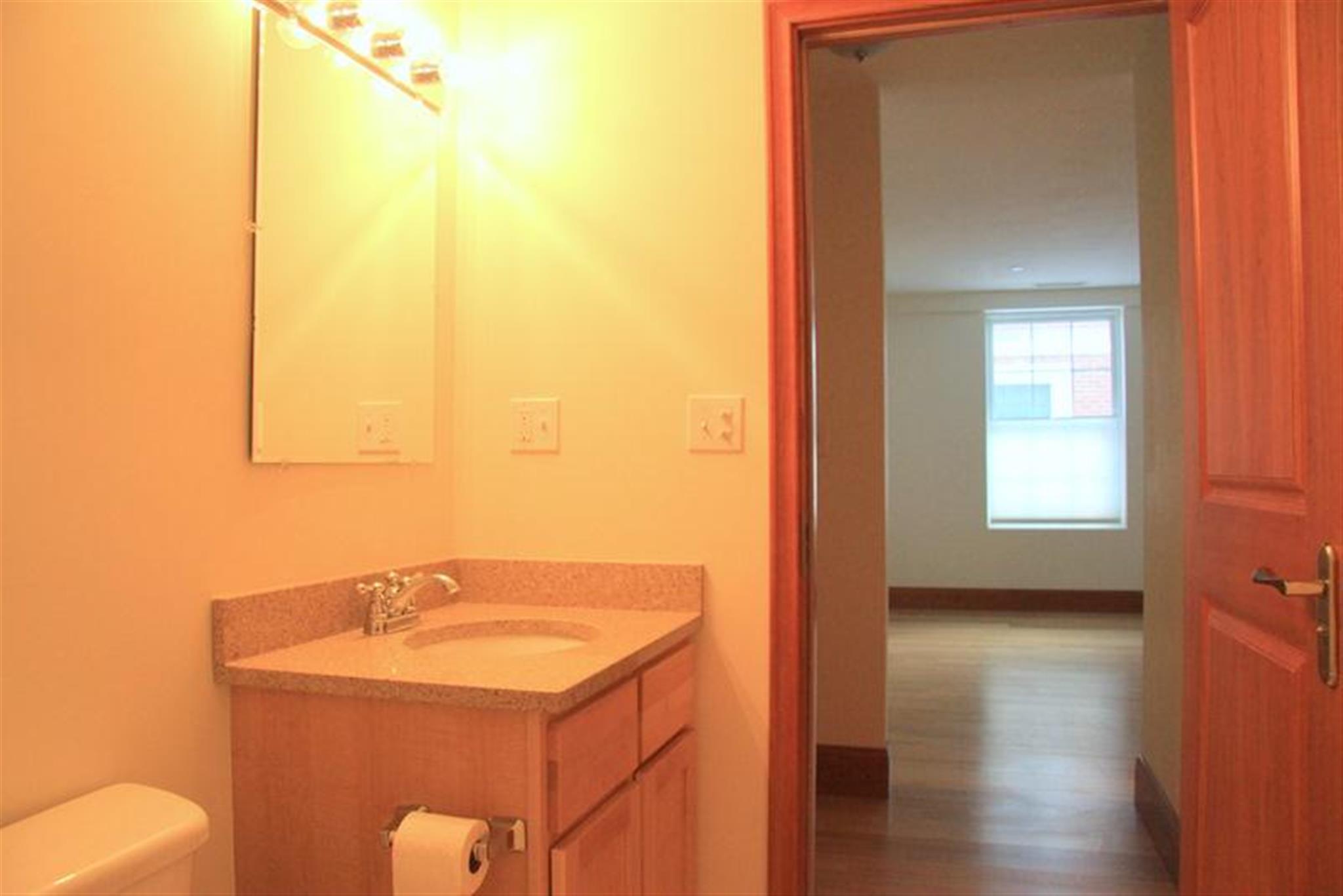 2440 Massachusetts Ave, North Cambridge