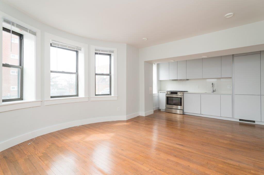 123 Highland Ave, Winter Hill