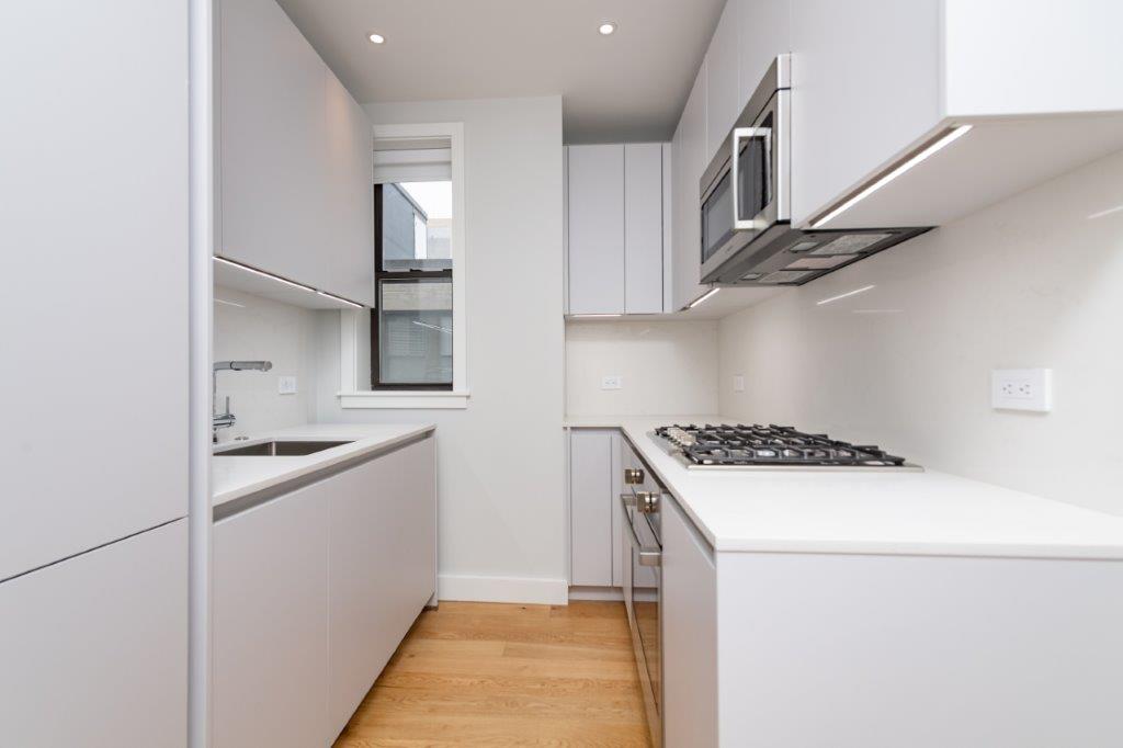 12 Elko St, Oak Square