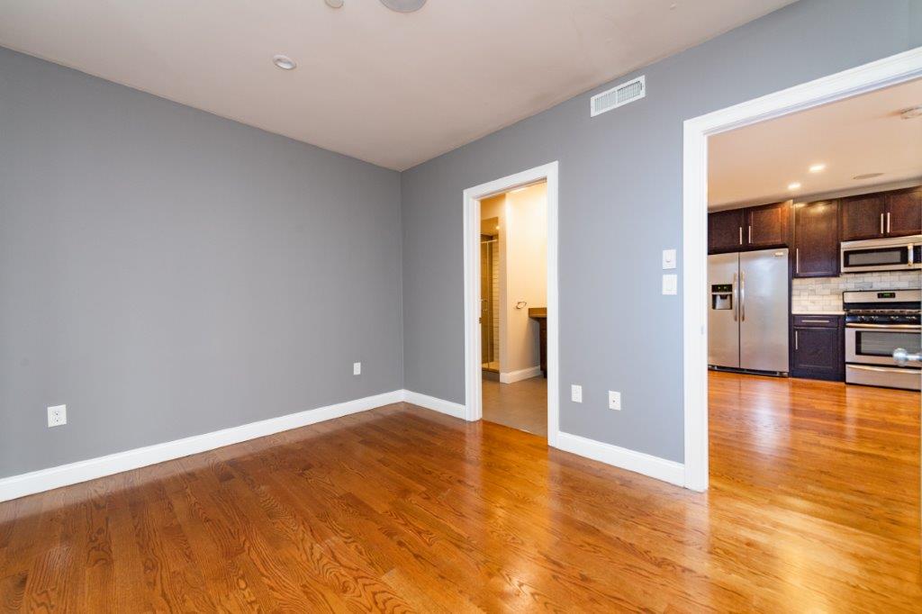 339 D St, South Boston