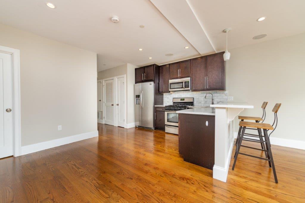 339 D St, South Boston