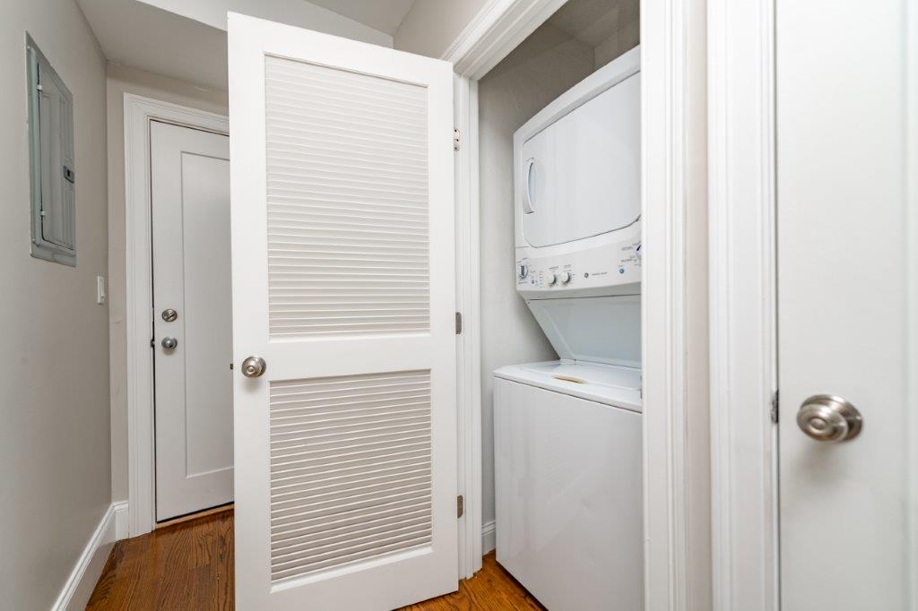 339 D St, South Boston