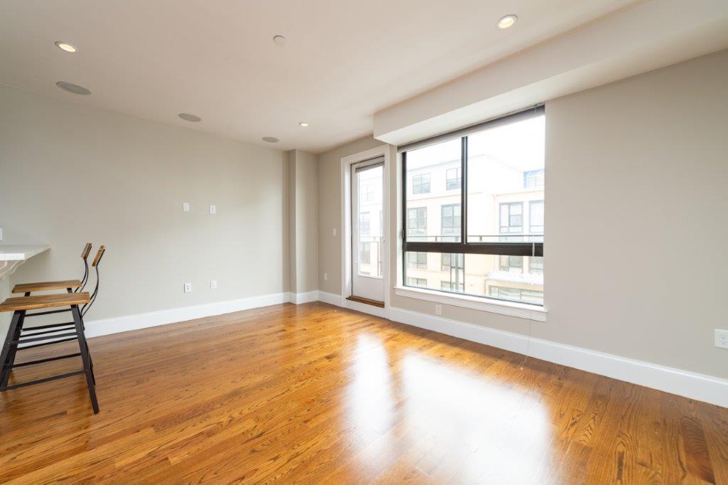 339 D St, South Boston