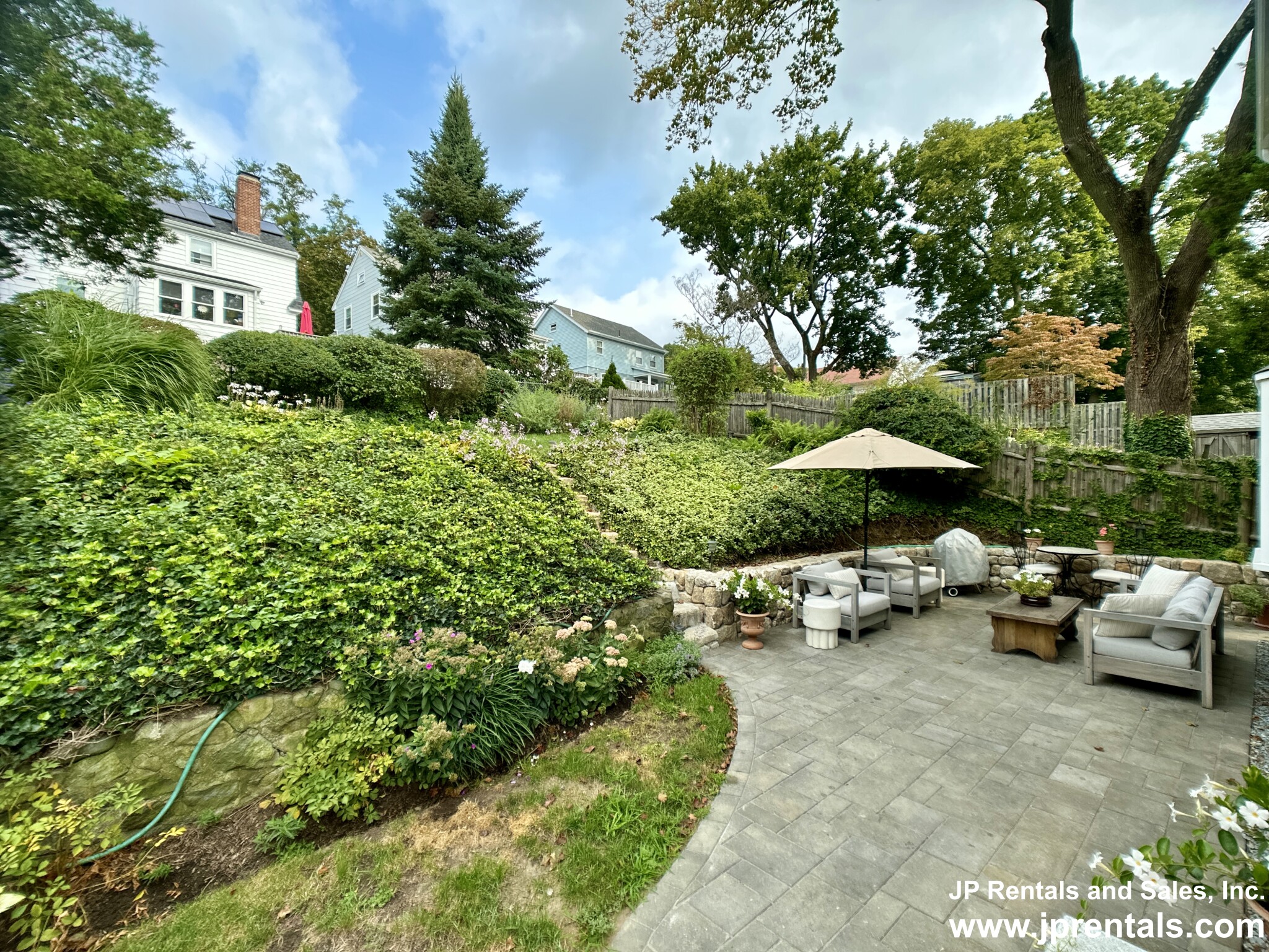 451 Poplar St, Roslindale