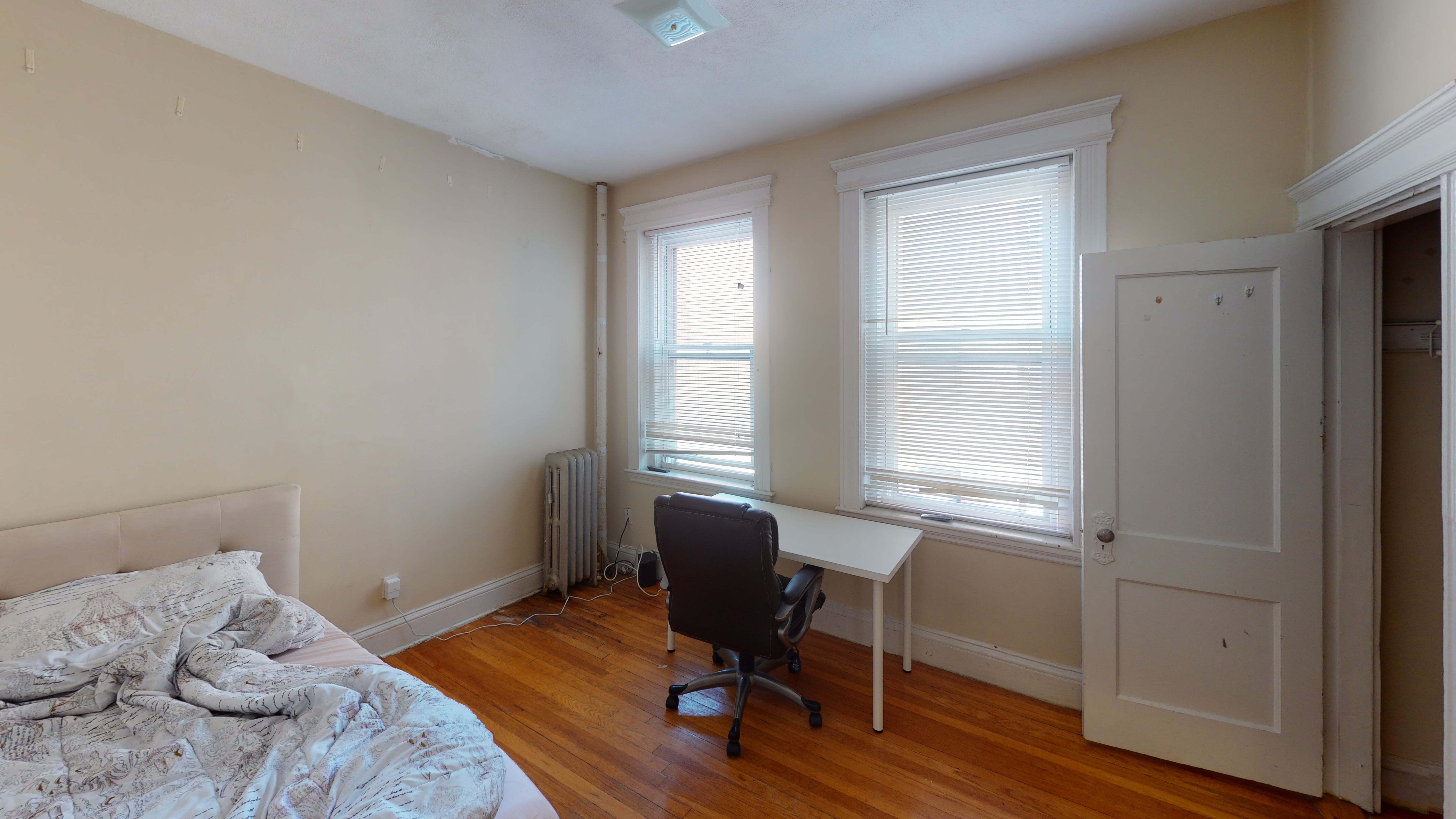 86 Glenville Ave, Allston