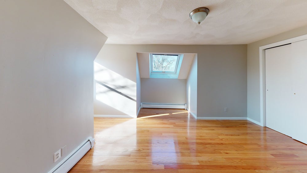 27 Kelley Ct, Brighton