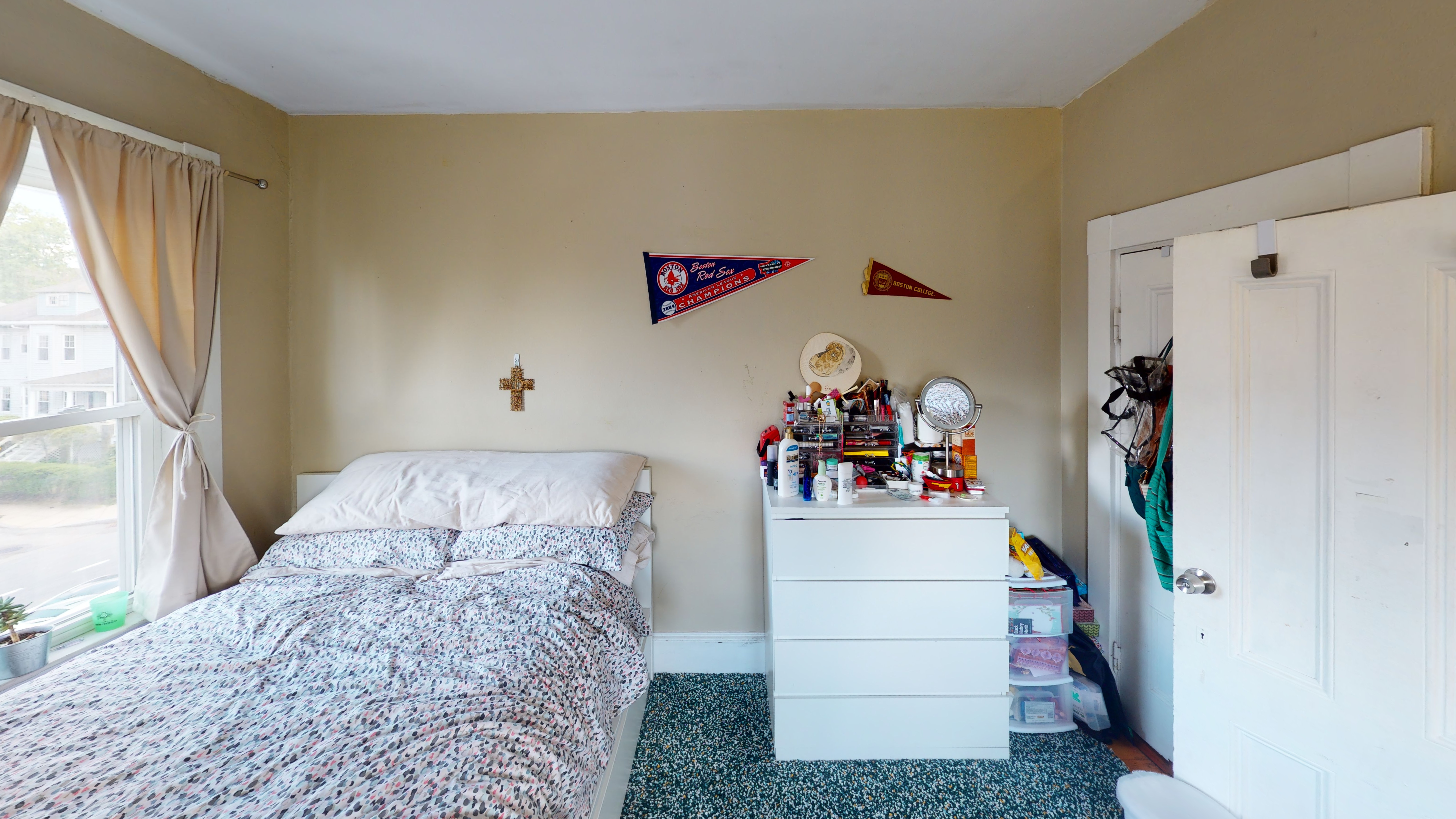 71 Chestnut Hill Ave, Brighton