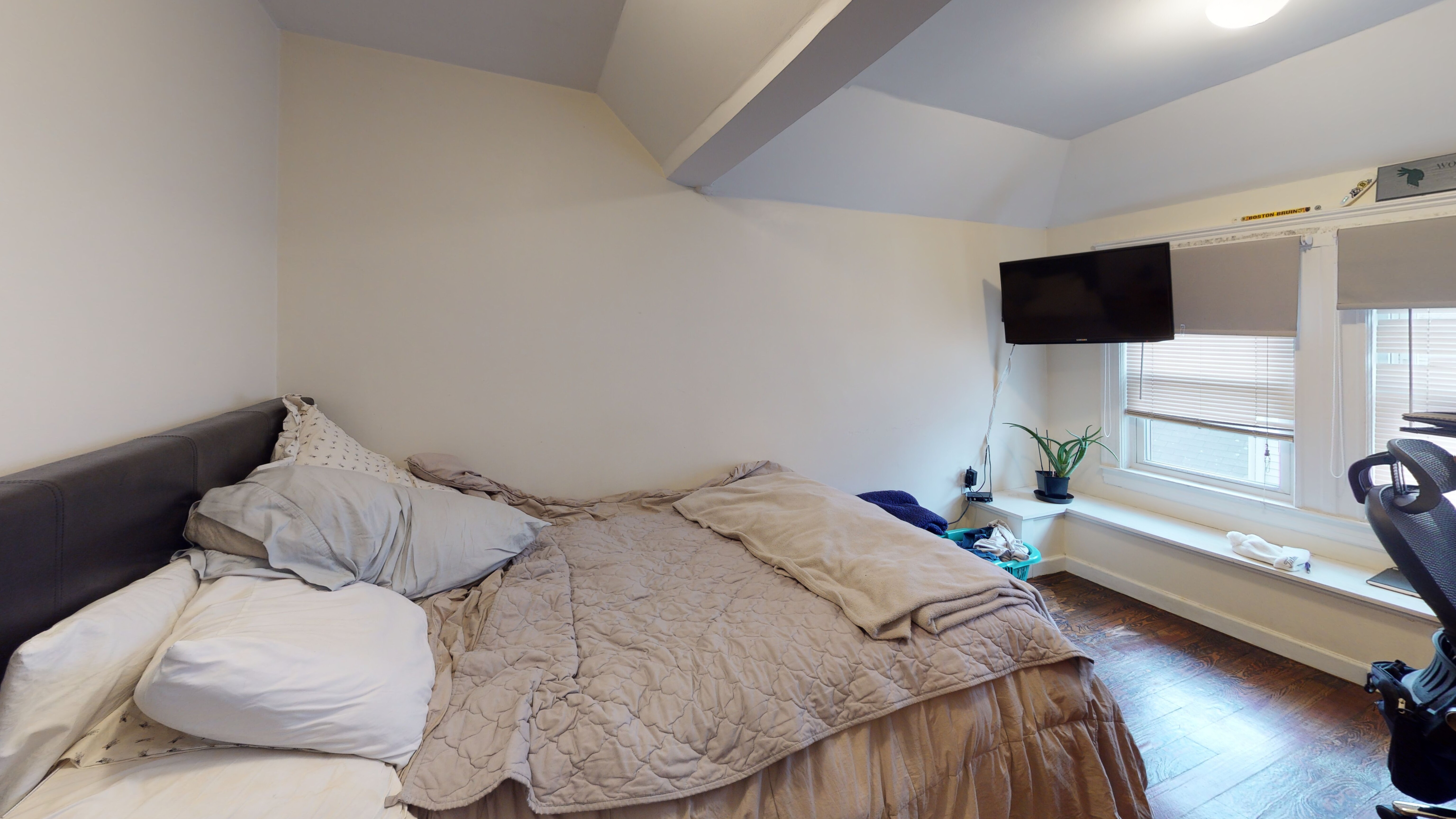 34 Brooksdale Rd, Brighton