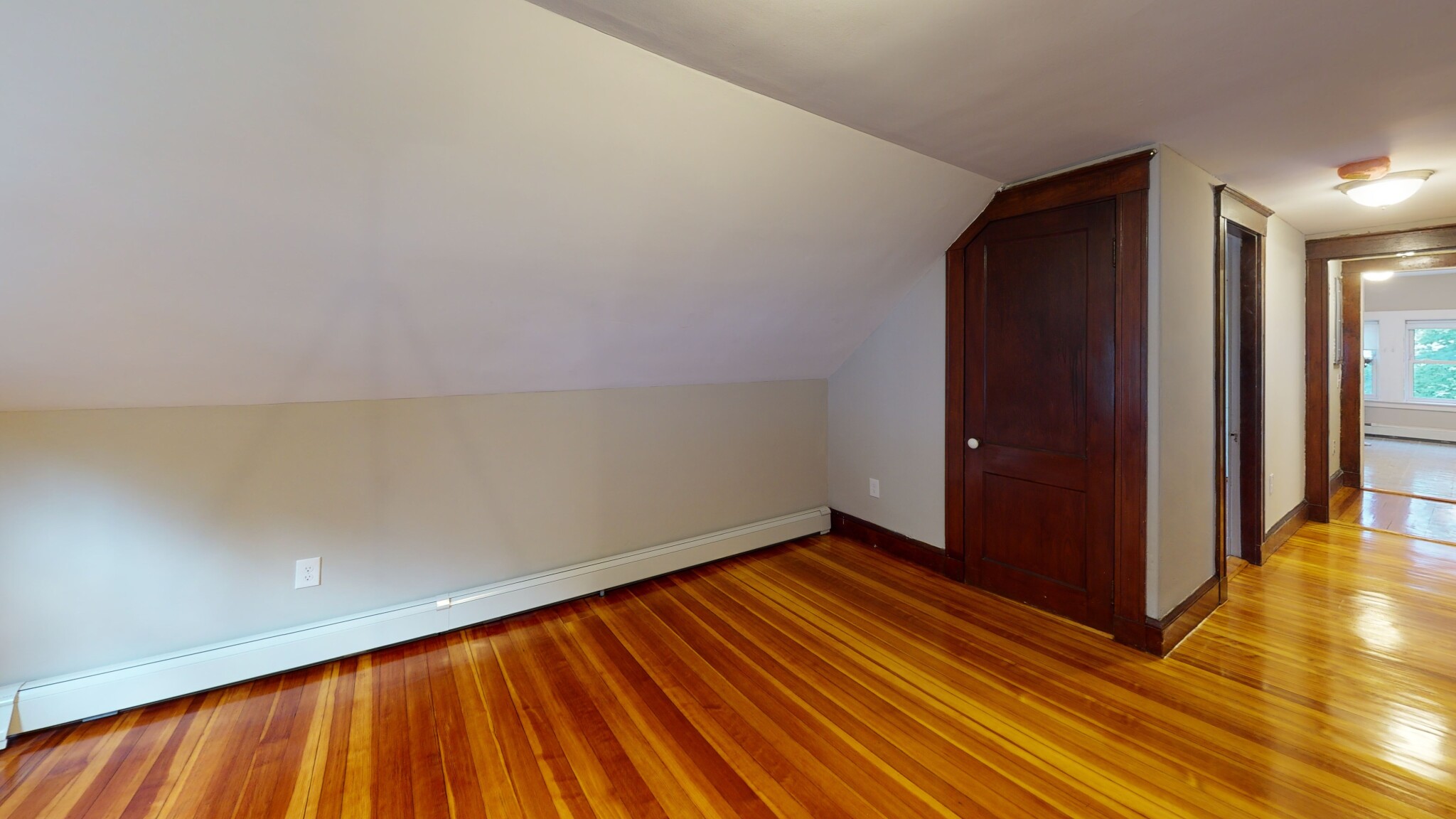 20 Upcrest Rd, Oak Square